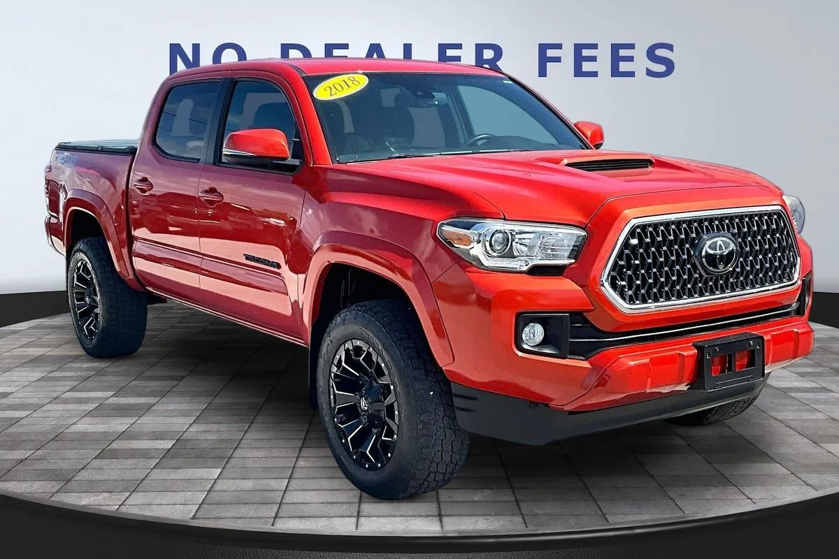 Used 2018  Toyota TRD Sport image 3