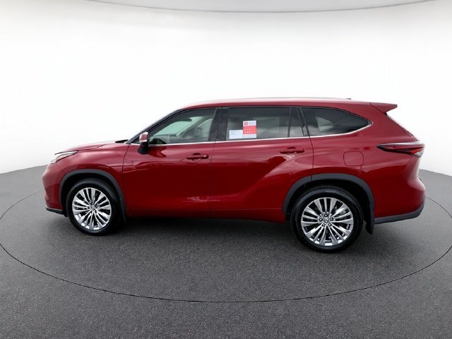 New 2026 Ruby Flare Pearl Toyota Platinum image 2
