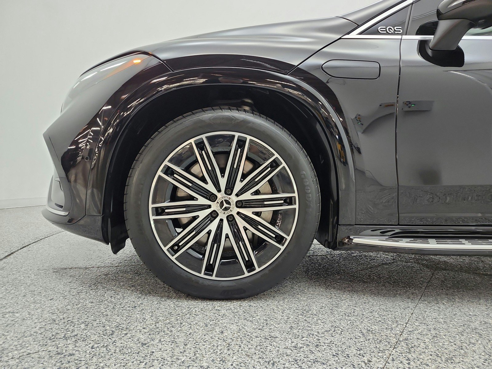 Certified Used 2024 Obsidian Black Metallic Mercedes-Benz EQS 450+ SUV image 20