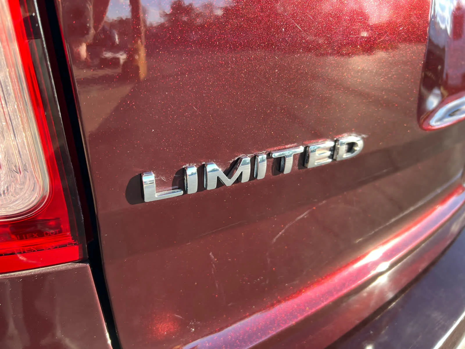 Used 2011 Bordeaux Reserve Red Metallic Ford Limited image 26