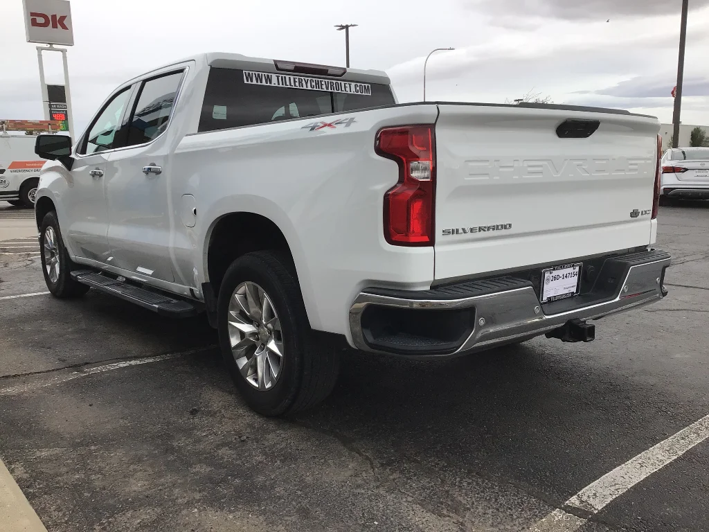 Used 2021 SUMMIT WHITE Chevrolet LTZ image 4