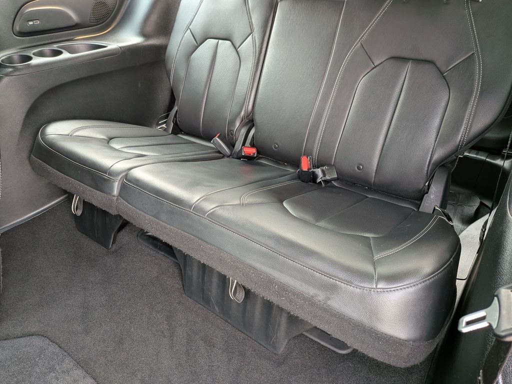 Used 2020 White Chrysler Launch Edition image 24