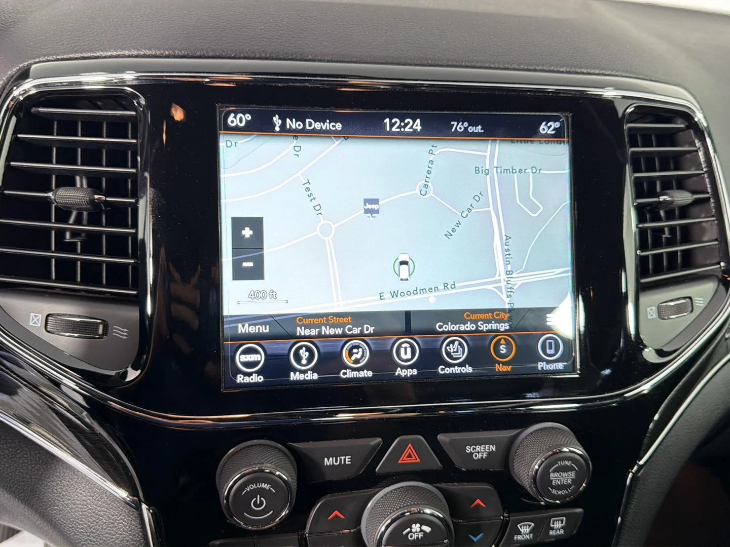 Used 2019 Bright White Clearcoat Jeep Trailhawk image 36