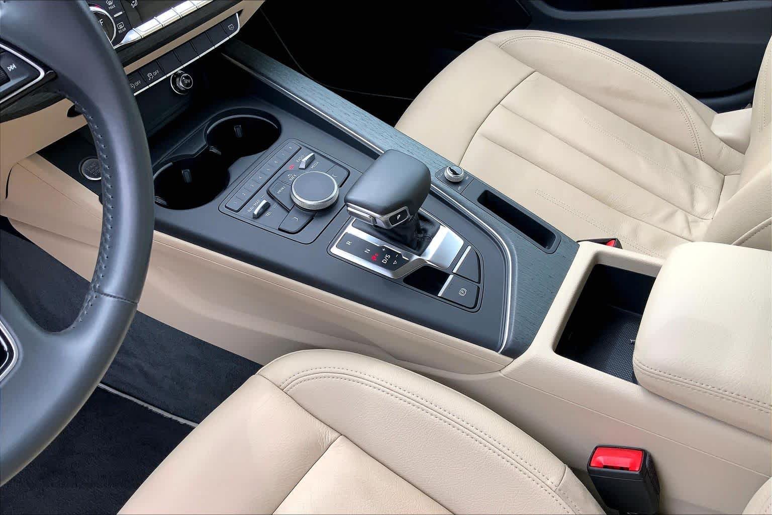 Used 2018 Glacier White Metallic Audi Premium image 31