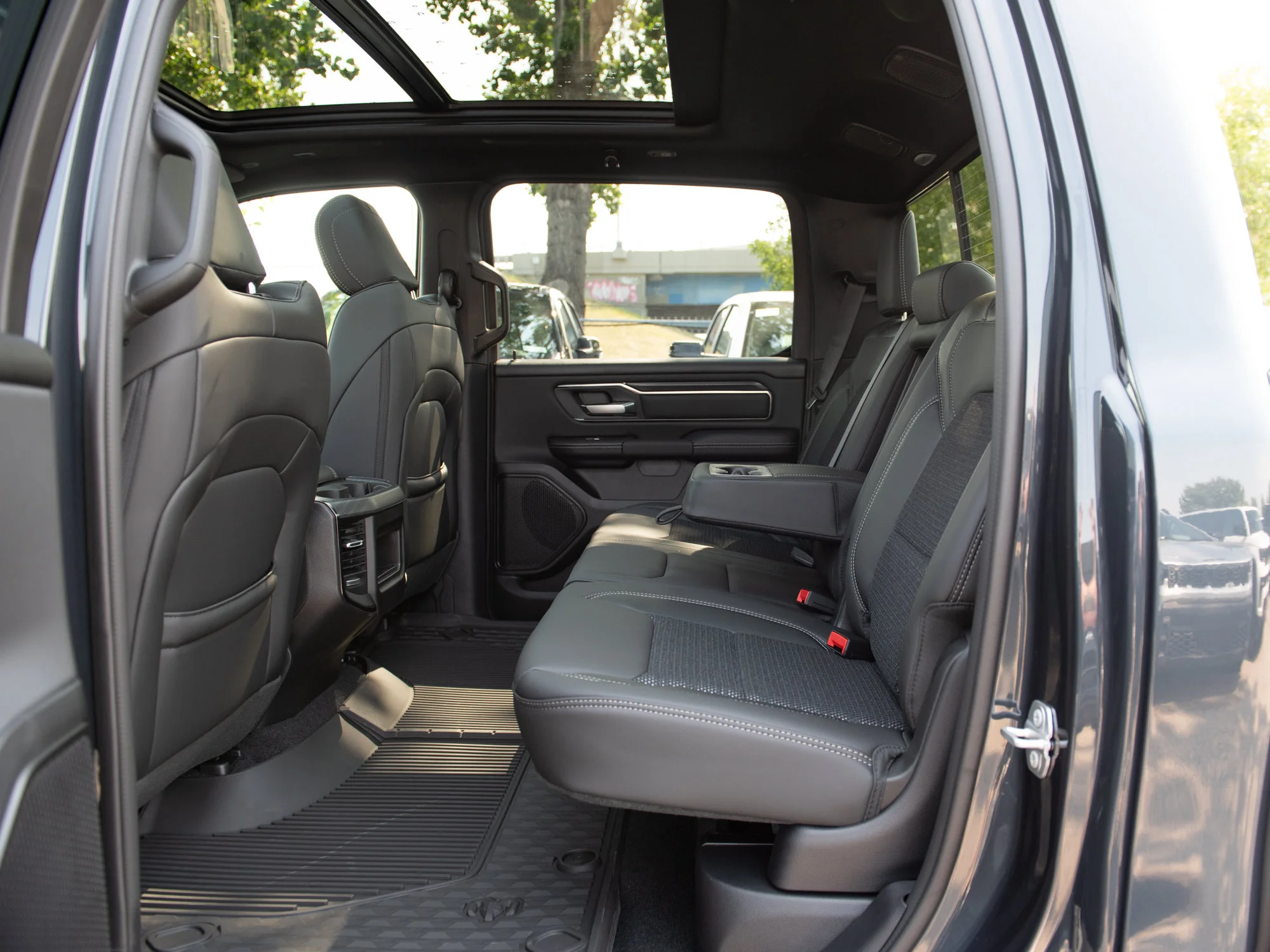 New 2026 Blue RAM Sport* Crew Cab 4x4, Panoramic Sunroof, Heated Seats, Alpine Audio image 24
