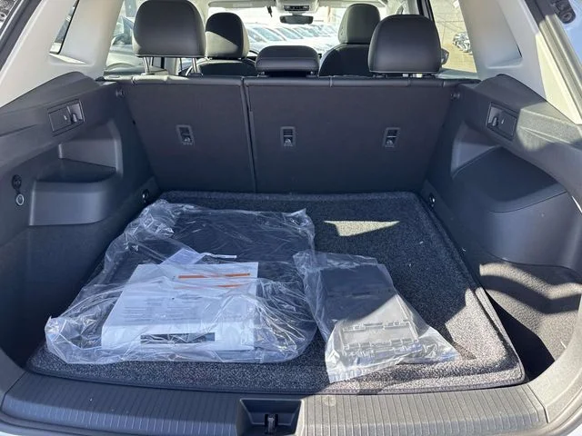 New 2026 White Volkswagen 2.0T SE image 5