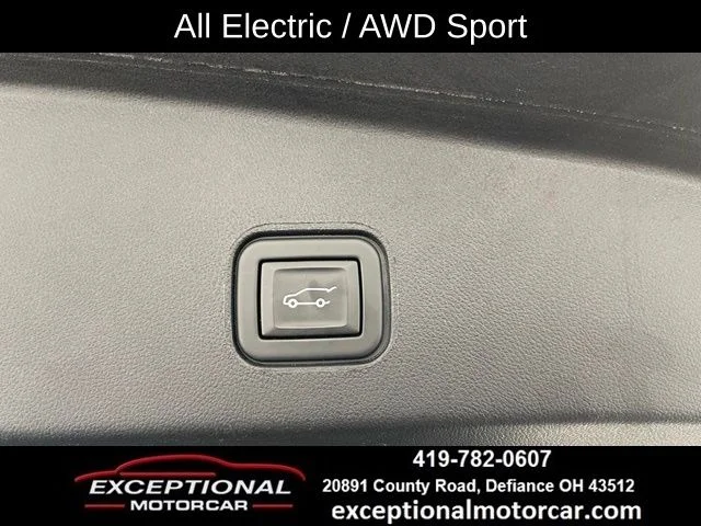 Used 2024 White Cadillac Sport image 46