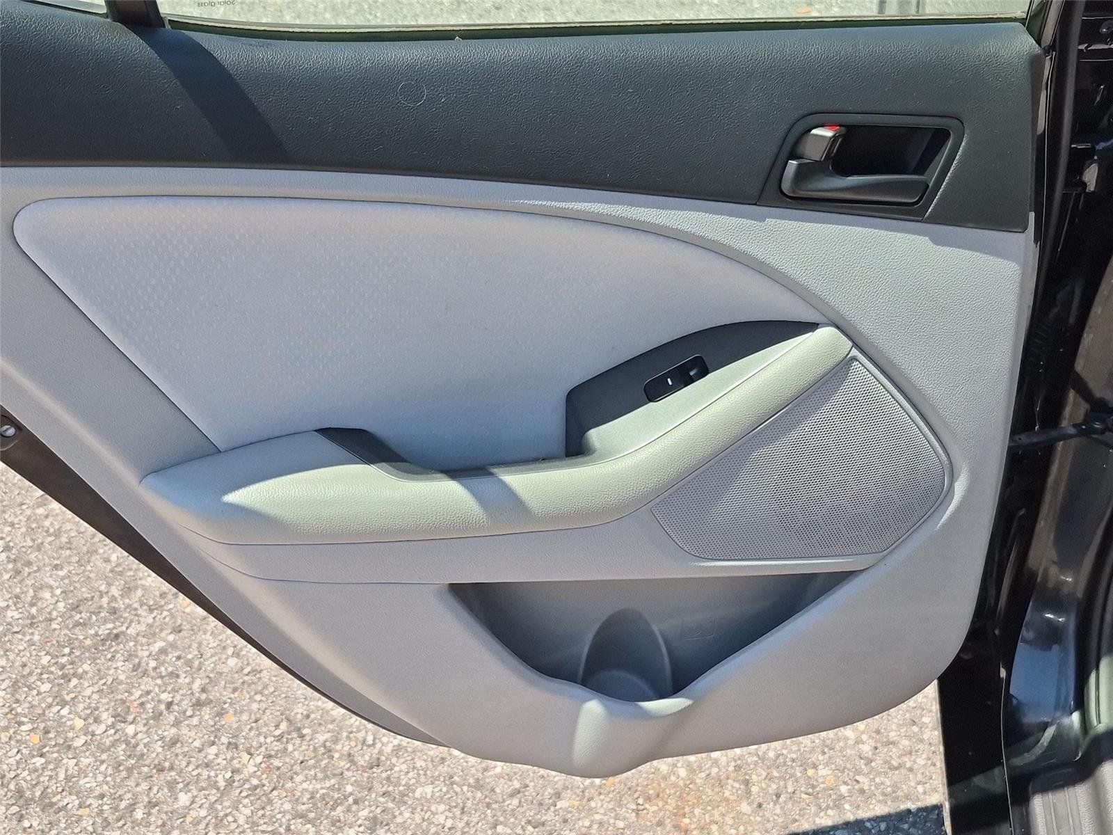Used 2015 Ebony Black Kia LX image 29