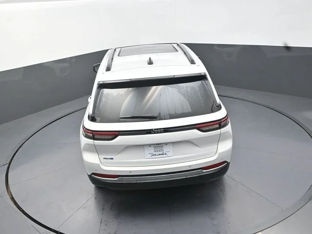 Used 2022 White Jeep 4xe image 16