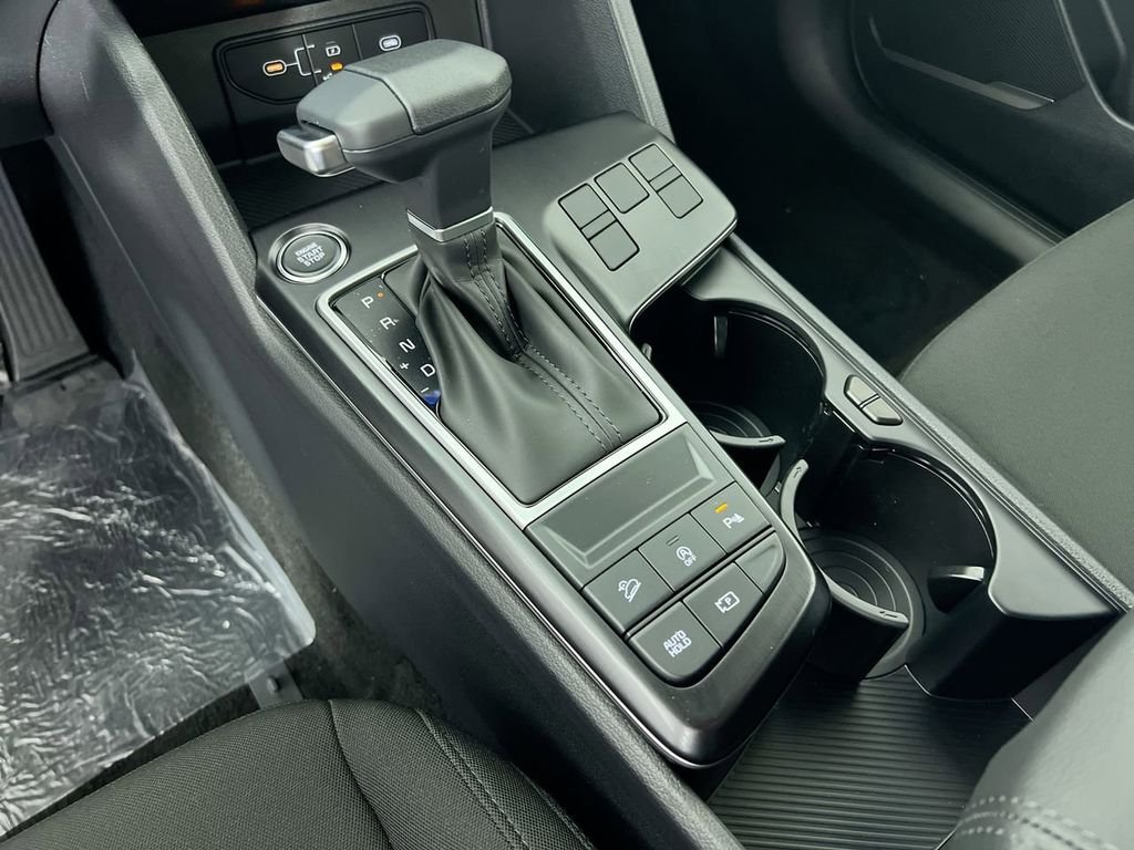 New 2026 Glacial White Pearl Kia LX image 23