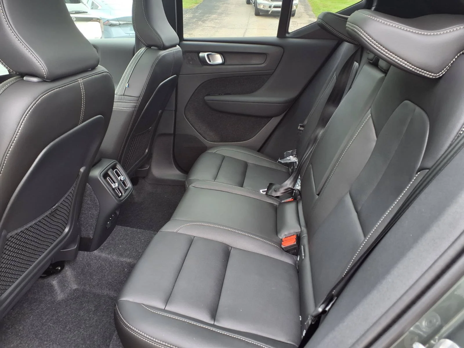 New 2026 Forest Lake Volvo Core image 5