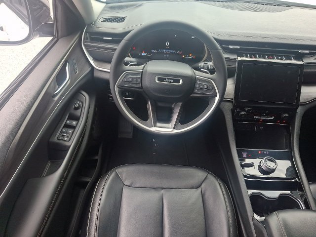 Used 2023 White Jeep Limited image 11
