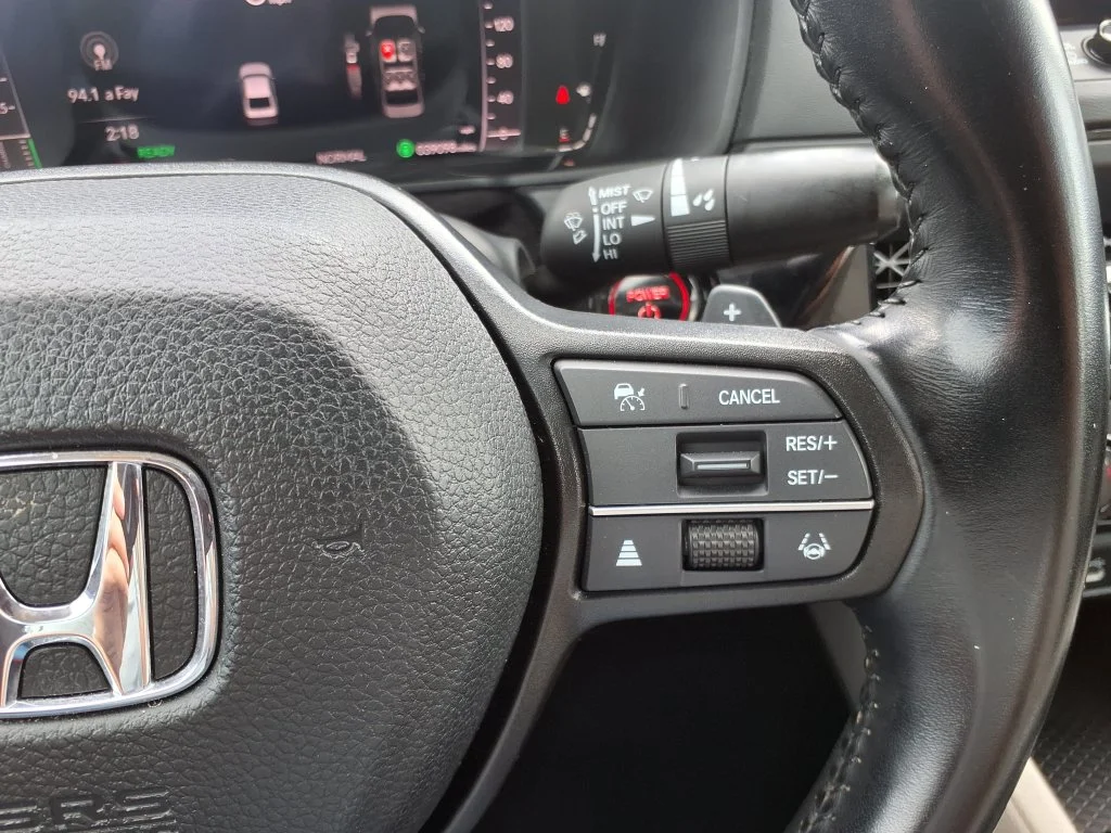 Used 2024 Red Honda EX-L image 21