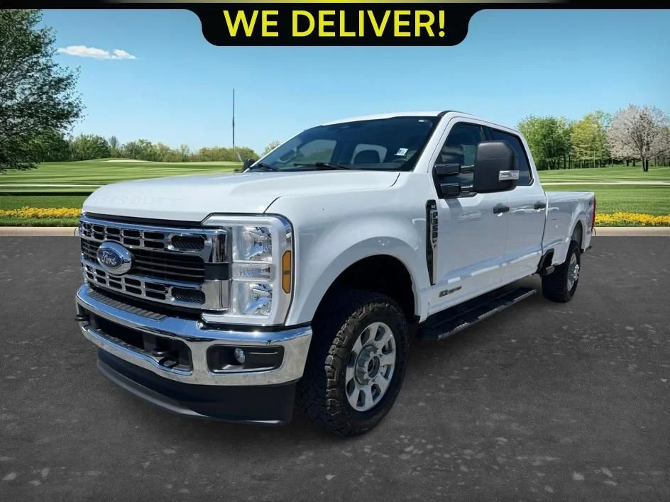 Used 2024 White Ford XLT image 1