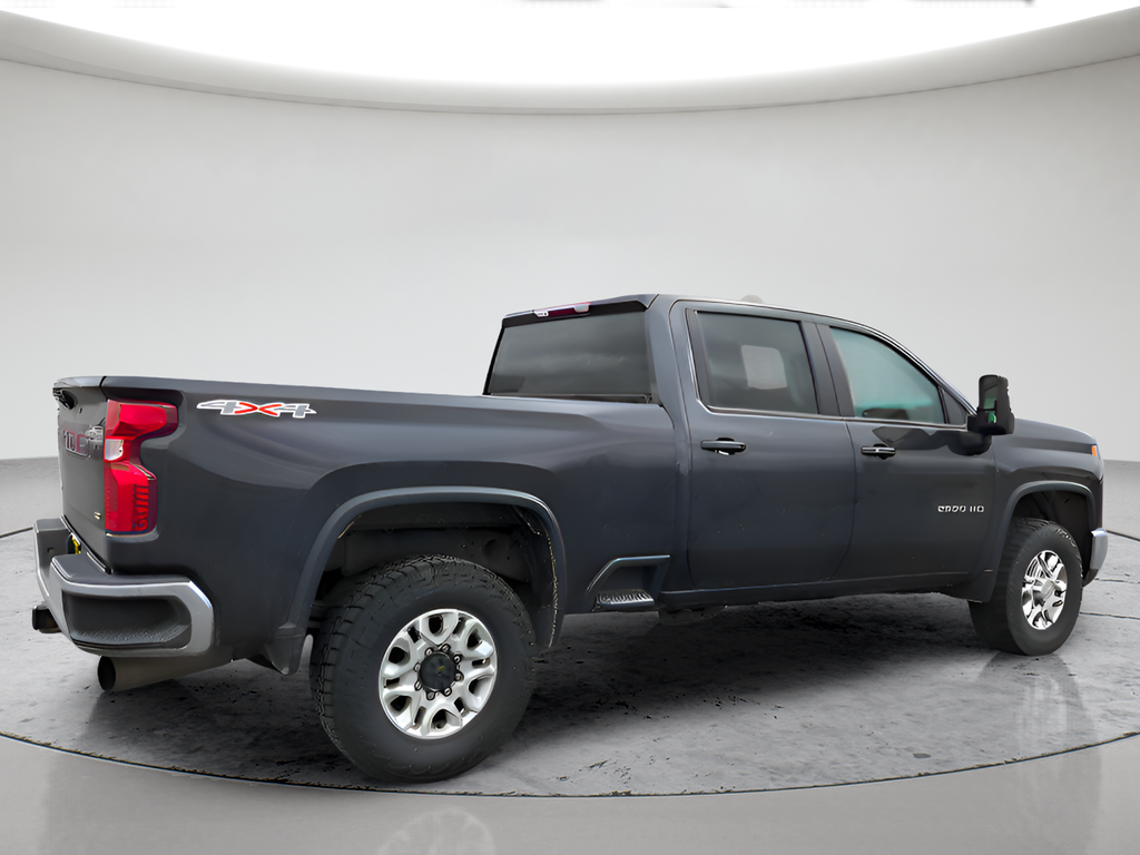 Used 2024 Gray Chevrolet LT image 5
