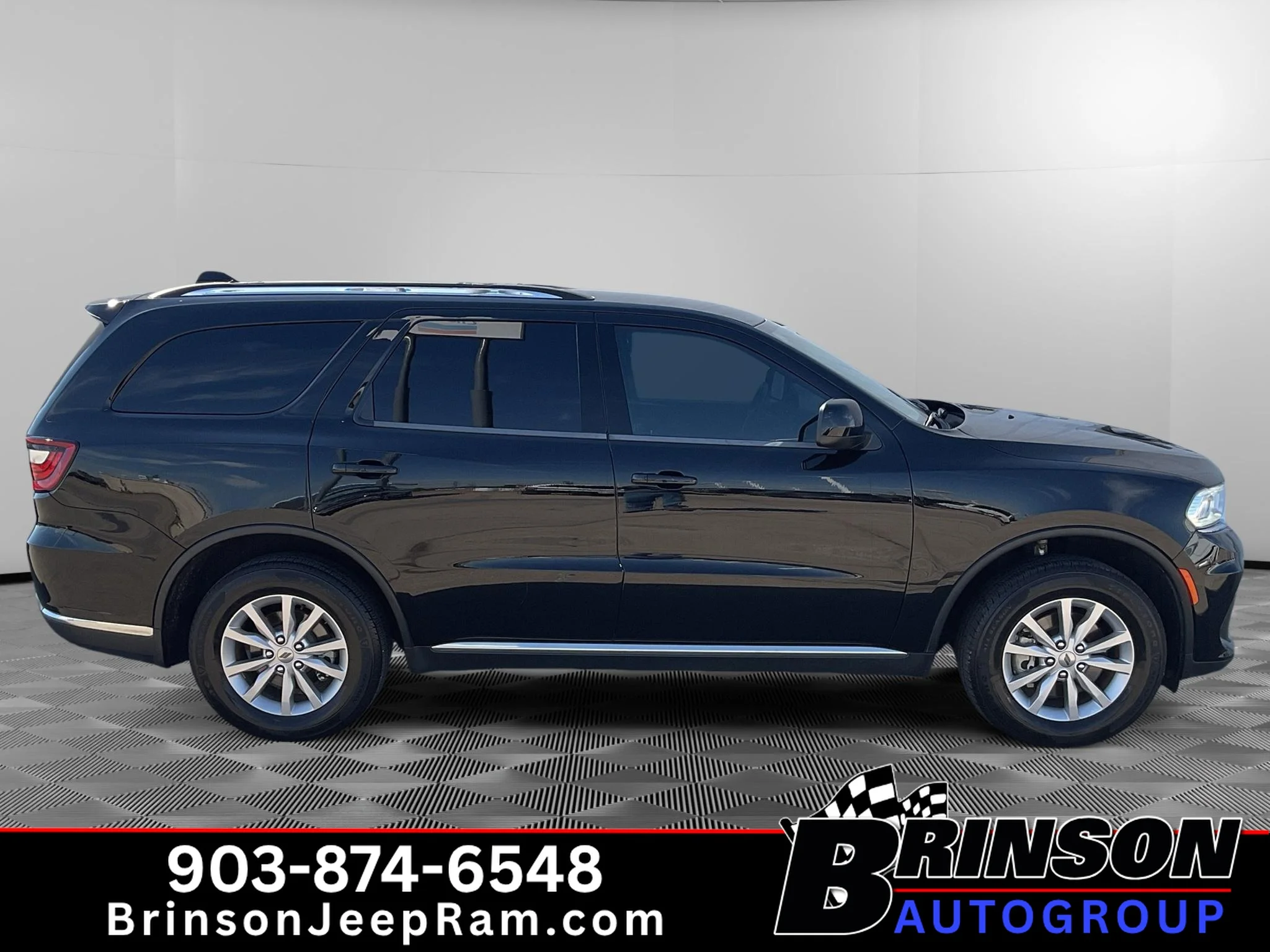 Used 2023 DB Black Clearcoat Dodge SXT image 8