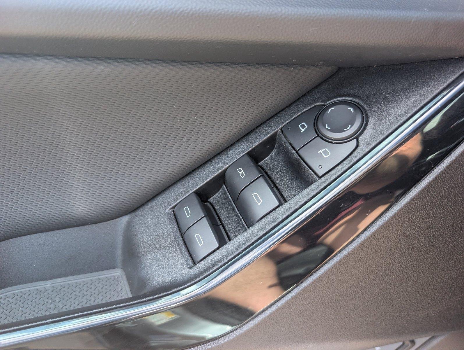 Used 2025 Sterling Gray Metallic Chevrolet LT image 29