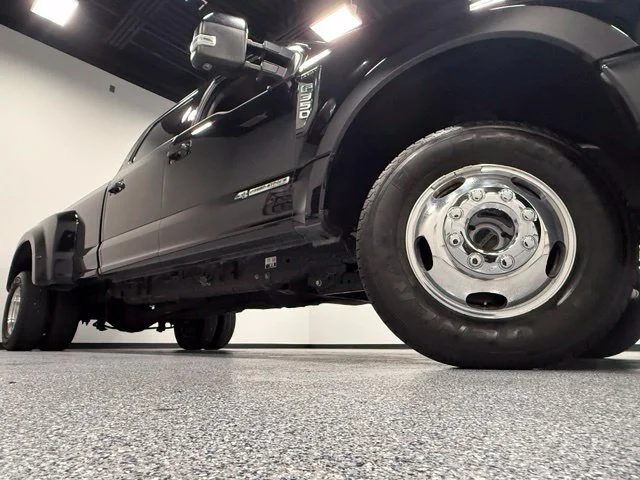 Used 2017 Black Ford Lariat image 2