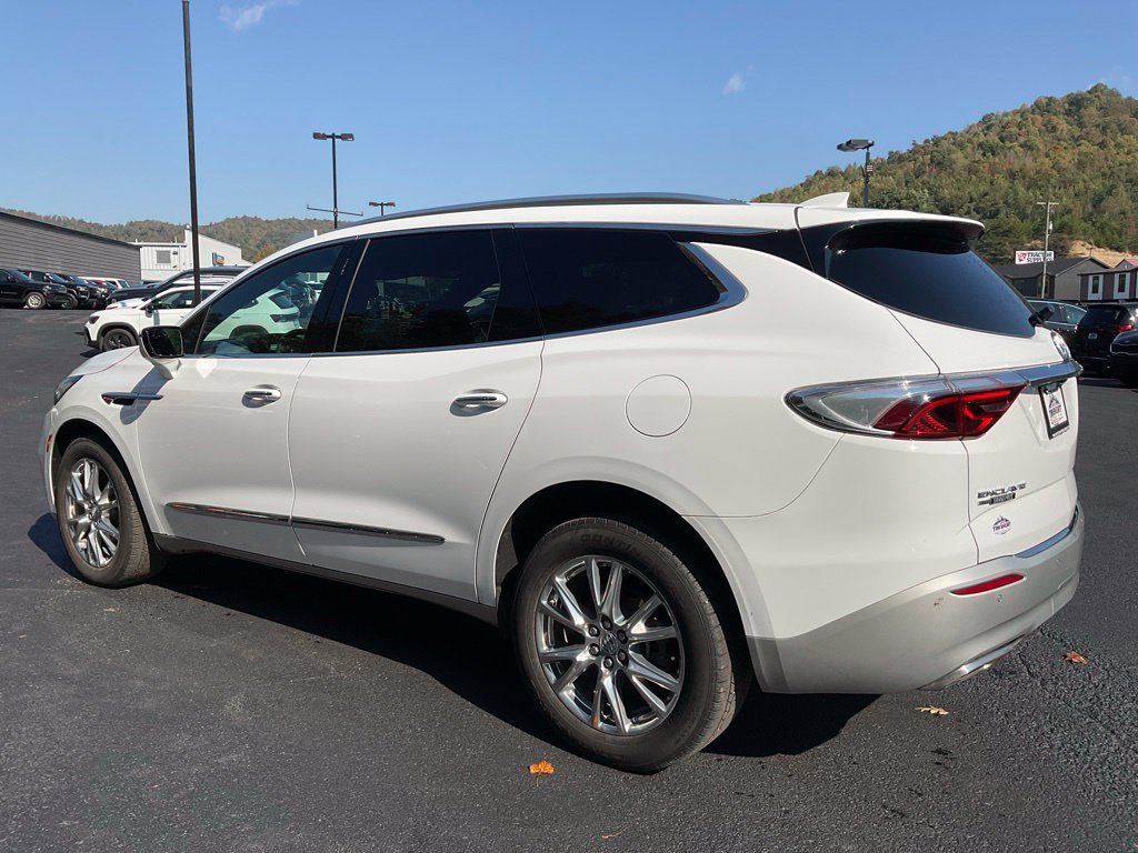 Used 2023 White Buick Essence image 4
