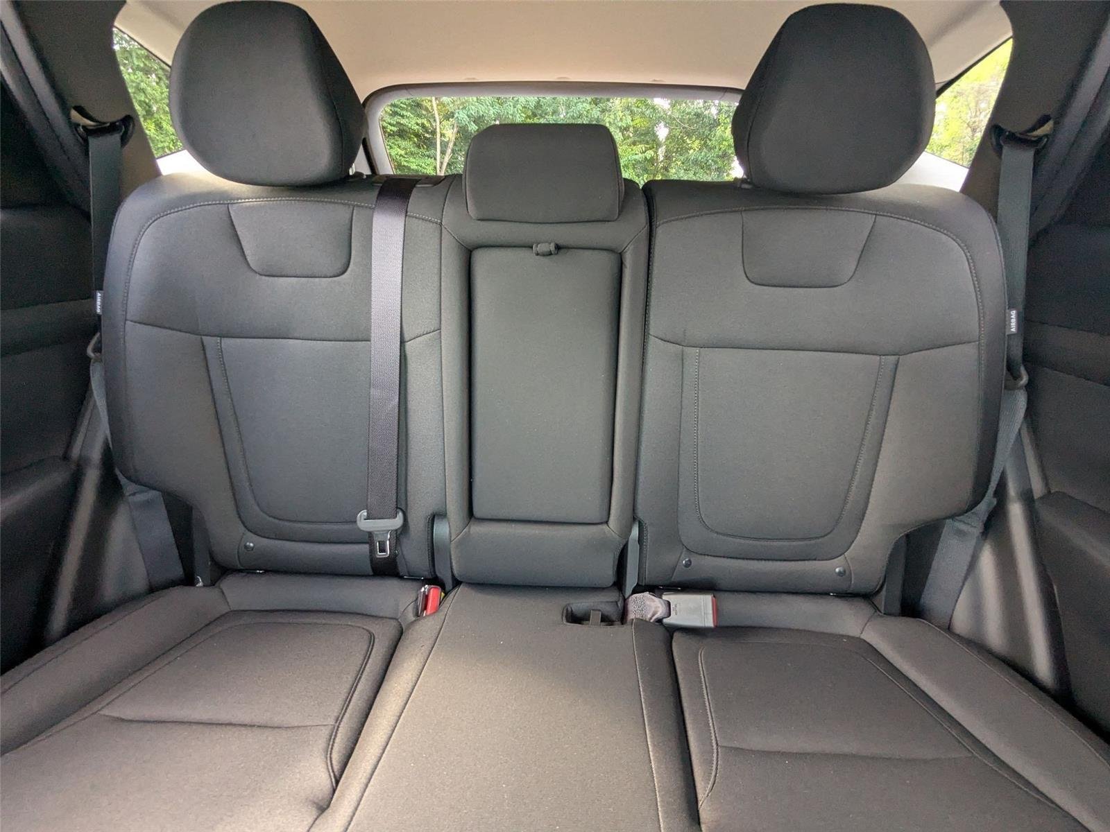 New 2026 Amazon Gray Hyundai SEL image 19