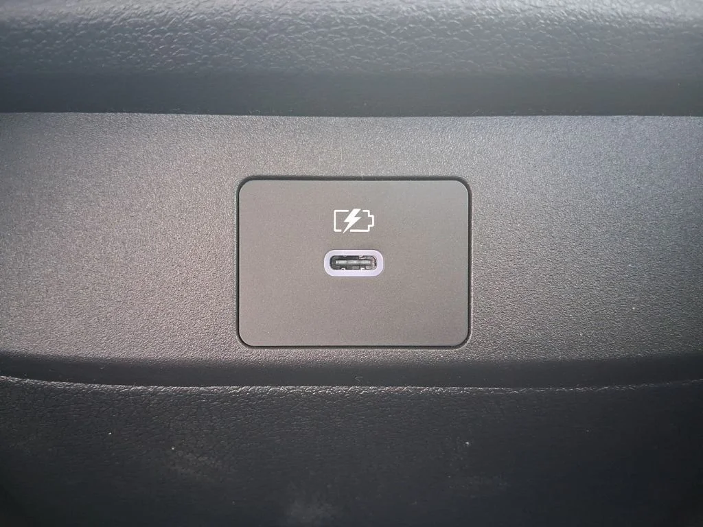 New 2026 Gray Nissan SR image 32