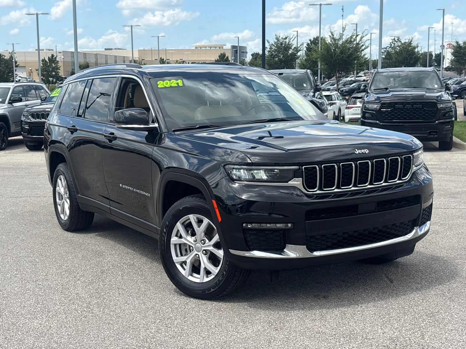 Used 2021 Jeep Grand Cherokee L Limited with VIN 1C4RJKBG0M8108992 for sale in Kansas City