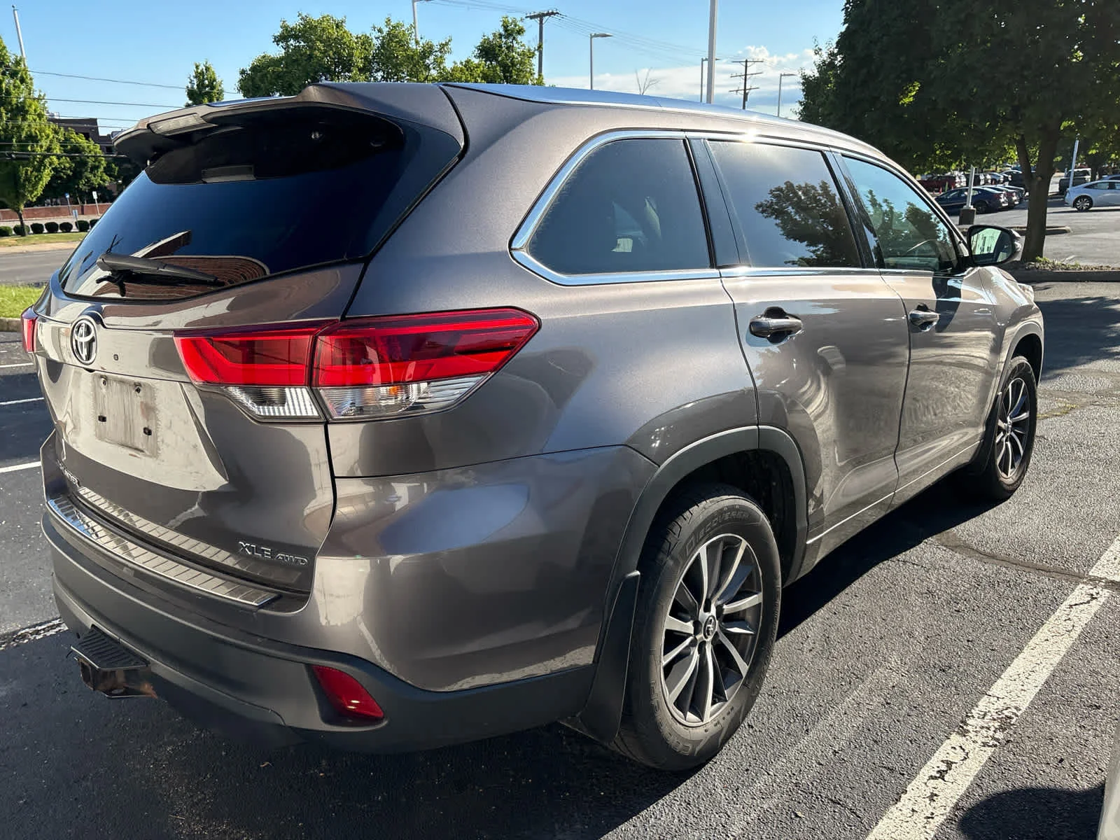 Used 2018 Predawn Gray Mica Toyota SE image 7
