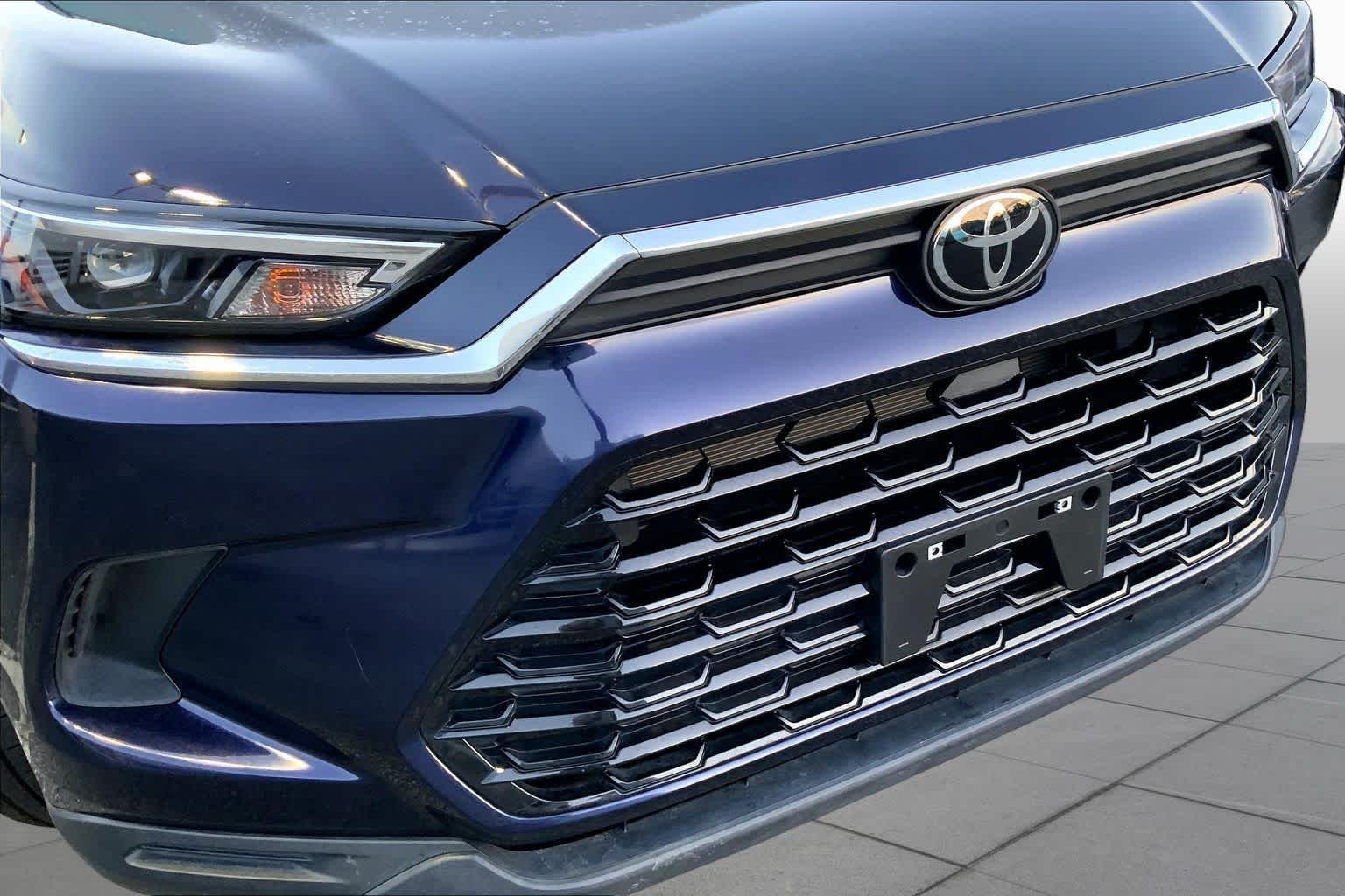 Used 2025 Blueprint Toyota XLE image 29