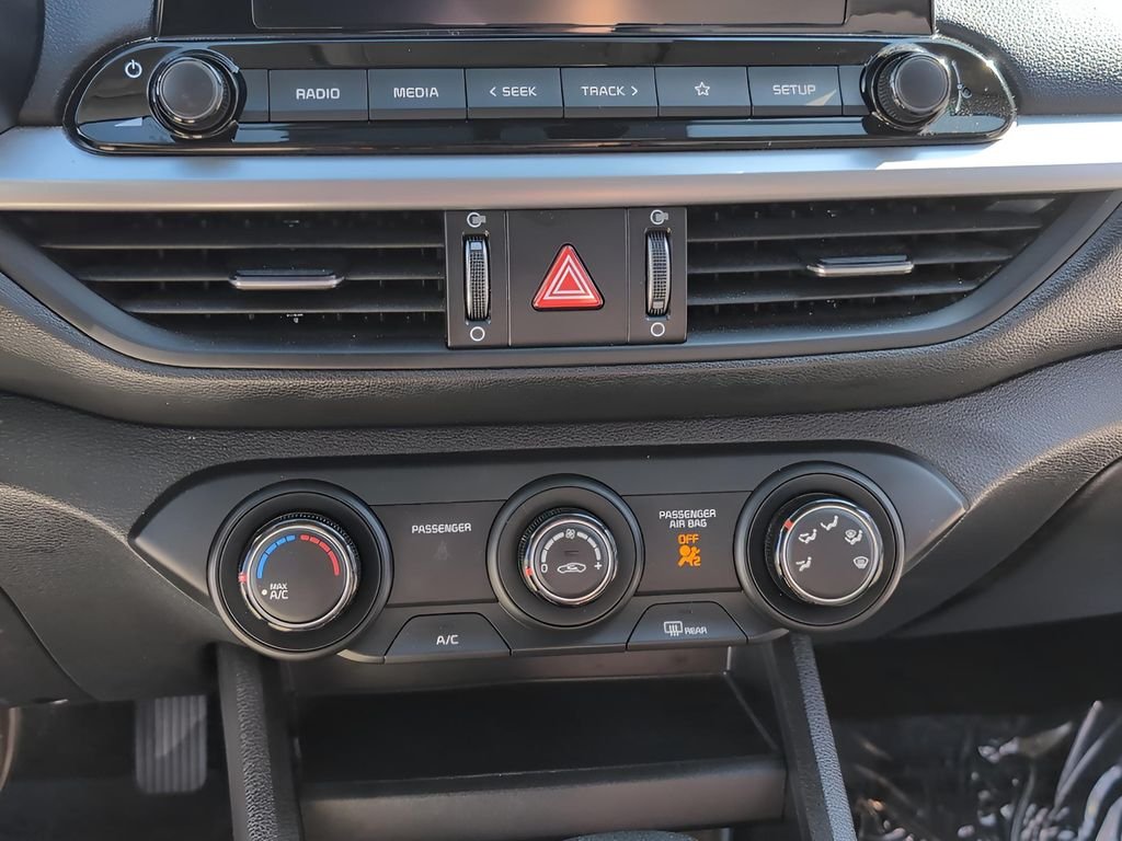 Used 2023 Gray Kia LXS image 17