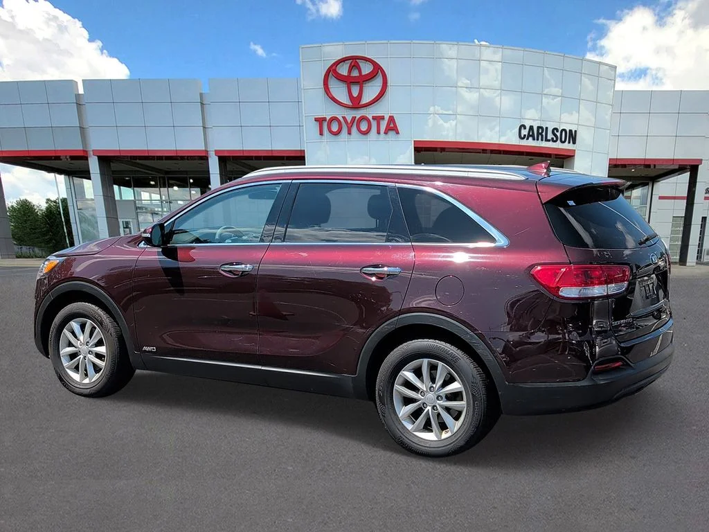 Used 2018 Purple Kia LX image 5
