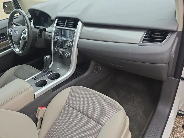 Used 2013 White Suede Ford SEL image 39