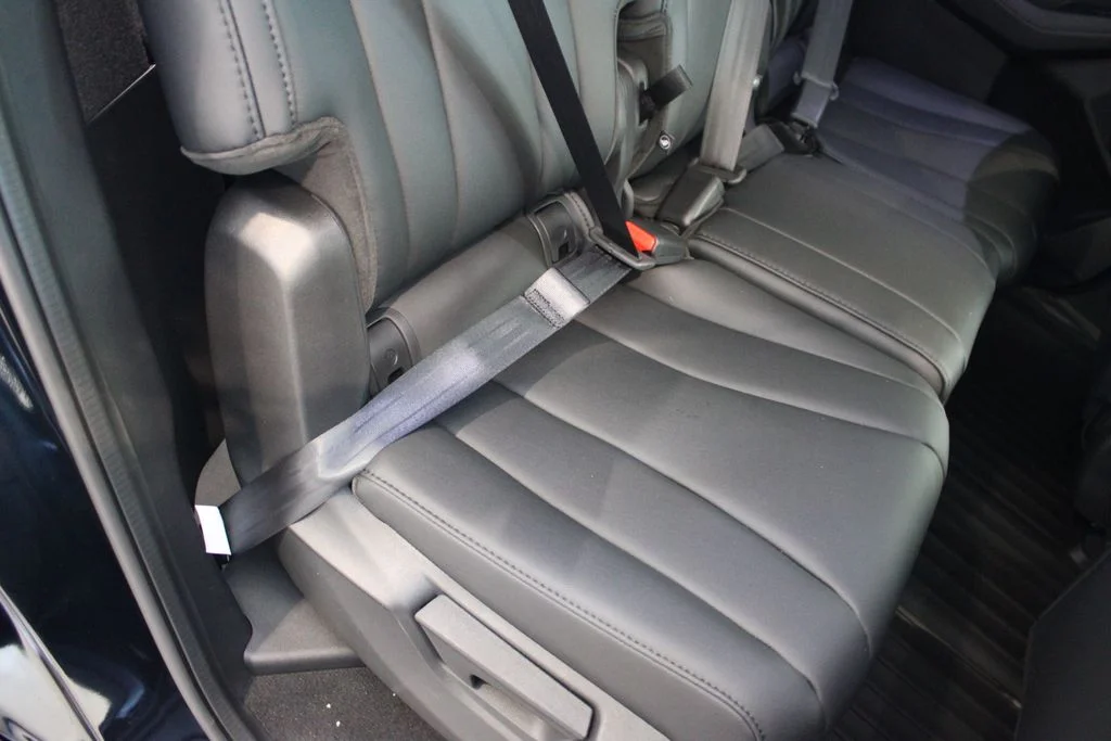 New 2026 Majestic Black Pearl Acura Base image 24