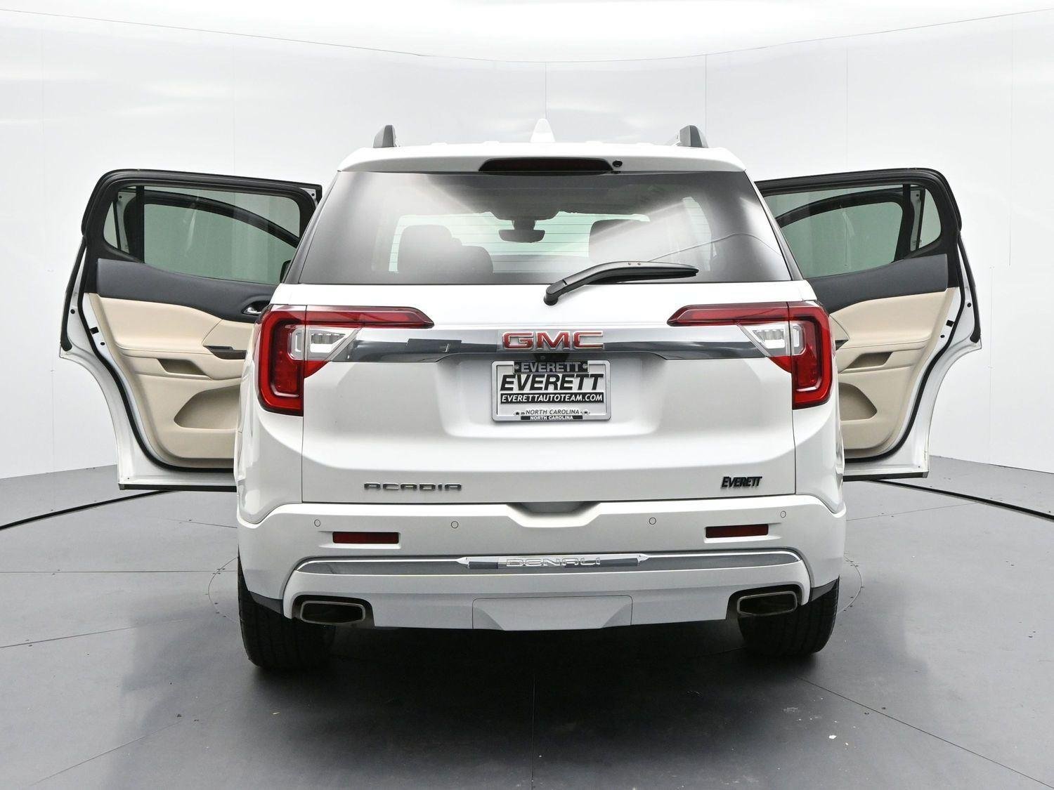 Used 2023 White Frost Tricoat GMC Denali image 39