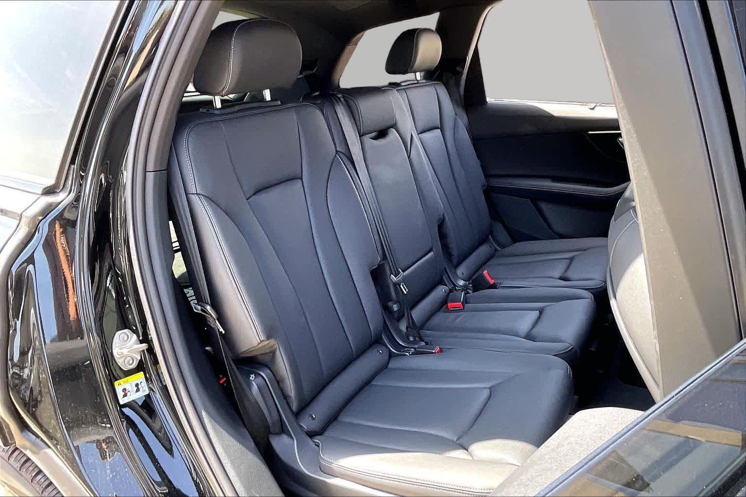 Used 2026 Mythos Black Metallic Audi Premium Plus image 19