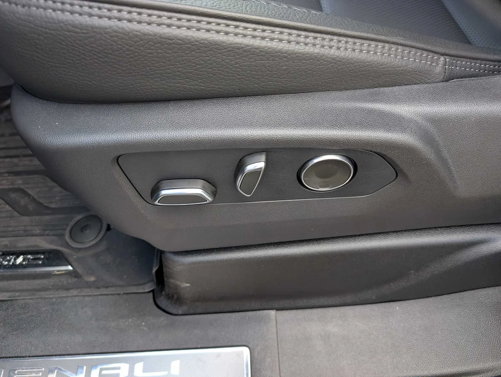 New 2026 Onyx Black GMC Denali image 31