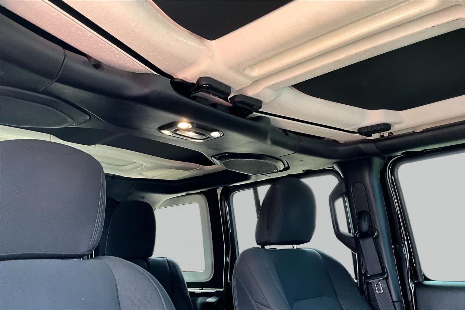 Used 2022 Black Clearcoat Jeep Unlimited Sport Altitude image 9