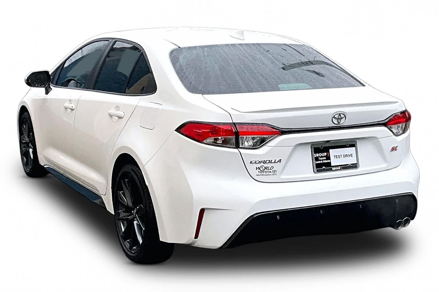 Used 2024 Ice Cap Toyota SE image 12