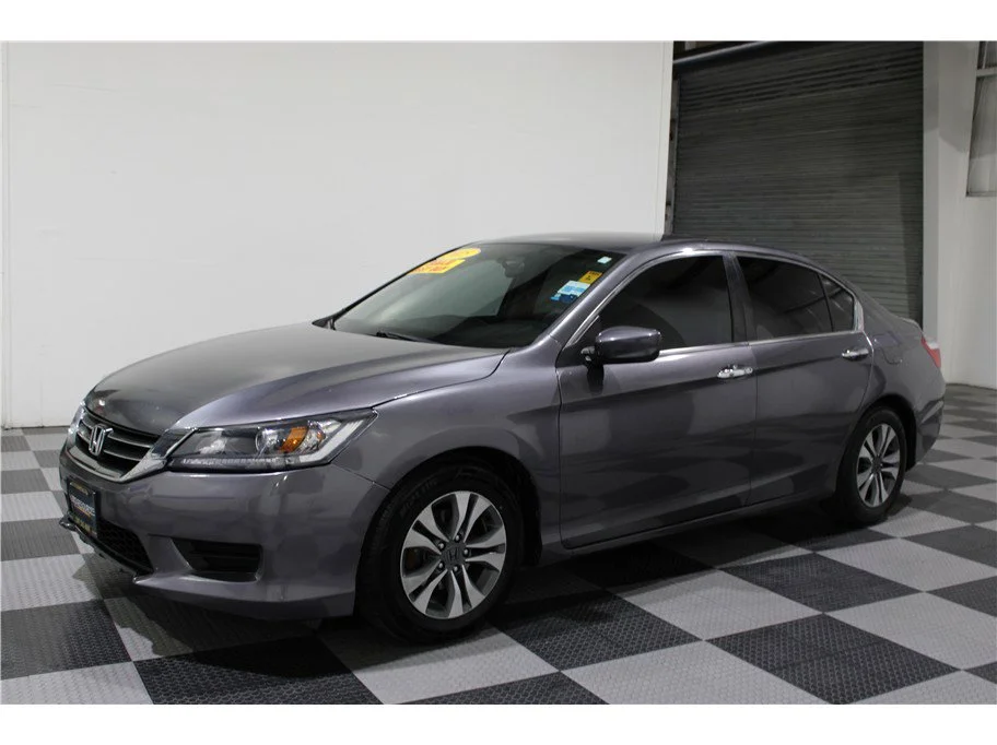Used 2015 Dark Gray Honda LX image 7