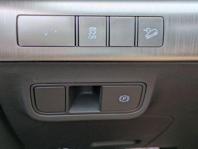 2025 Hyundai Kona SEL Convenience - Photo 23