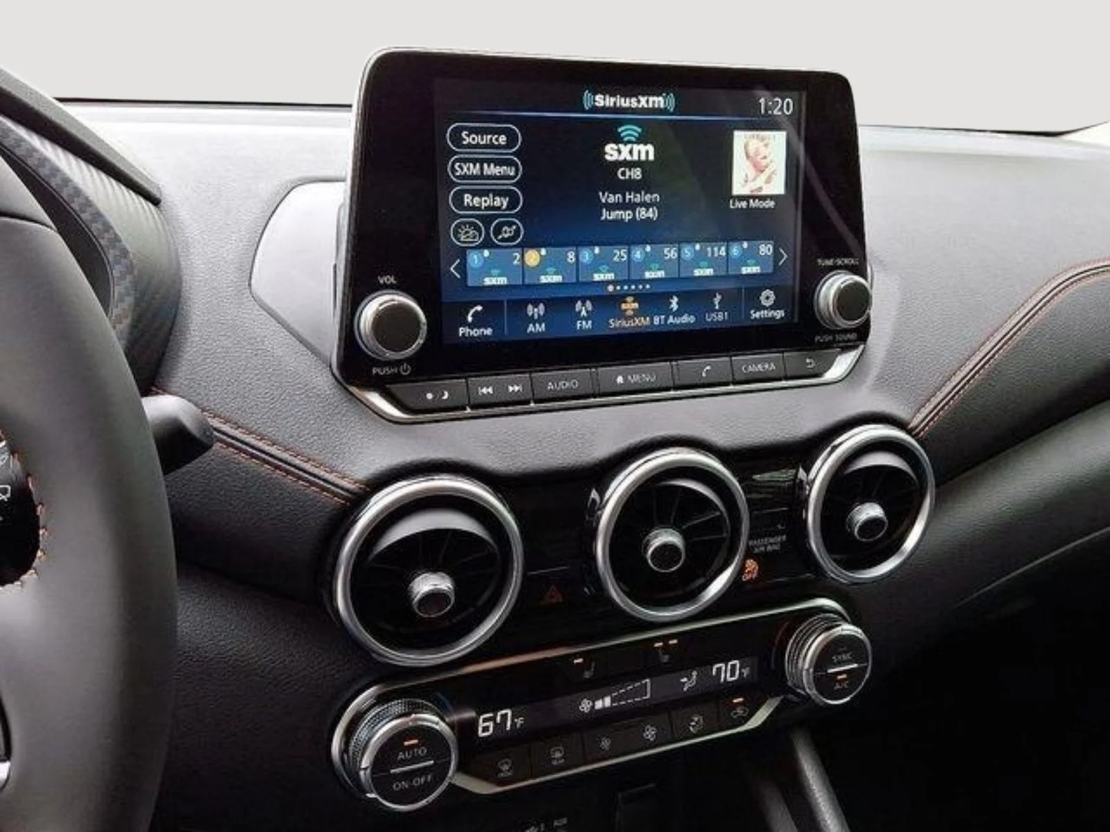 2025 Nissan Sentra SR - Photo 11
