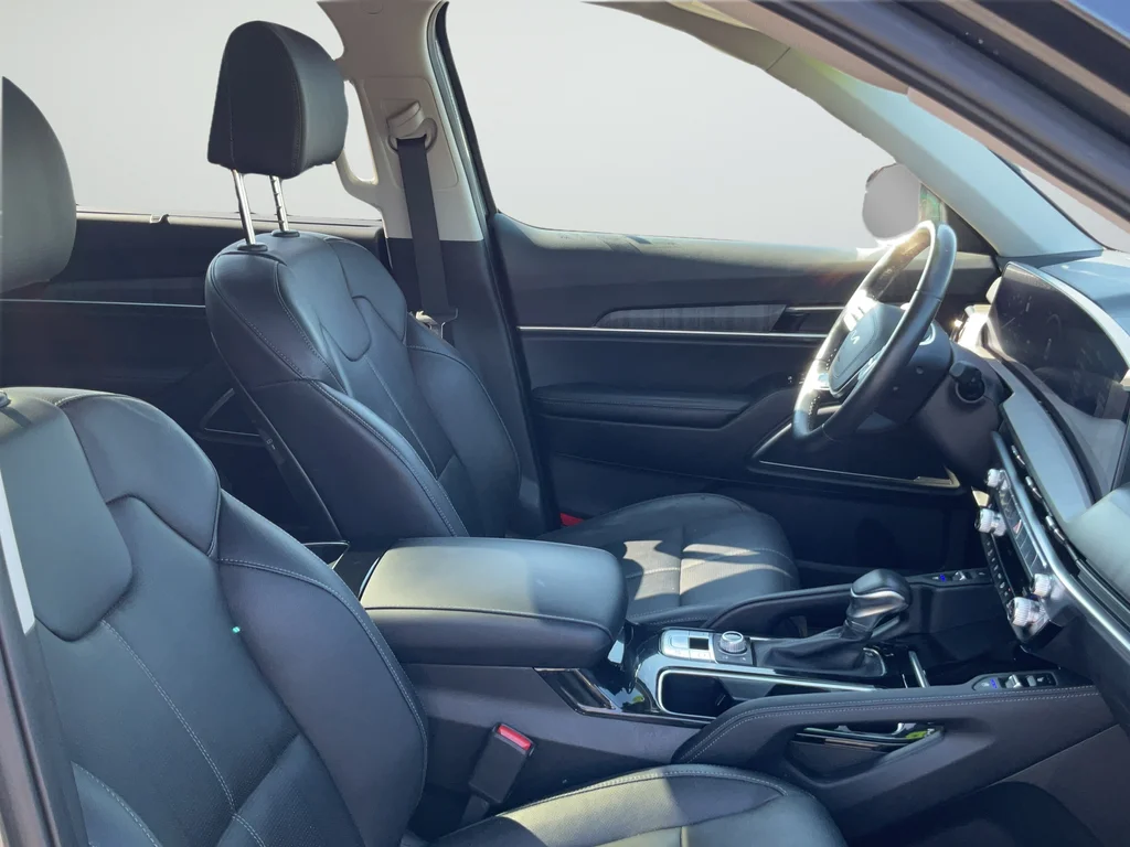 Certified Used 2024 Gray Kia SX image 24
