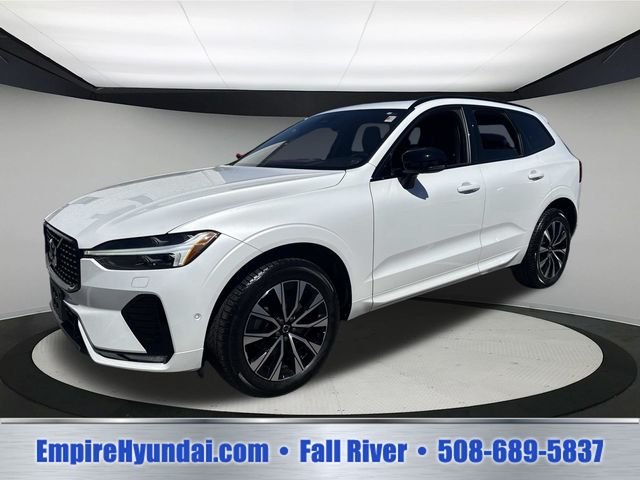 2023 Volvo XC60 B5 Plus Dark Theme AWD's photo