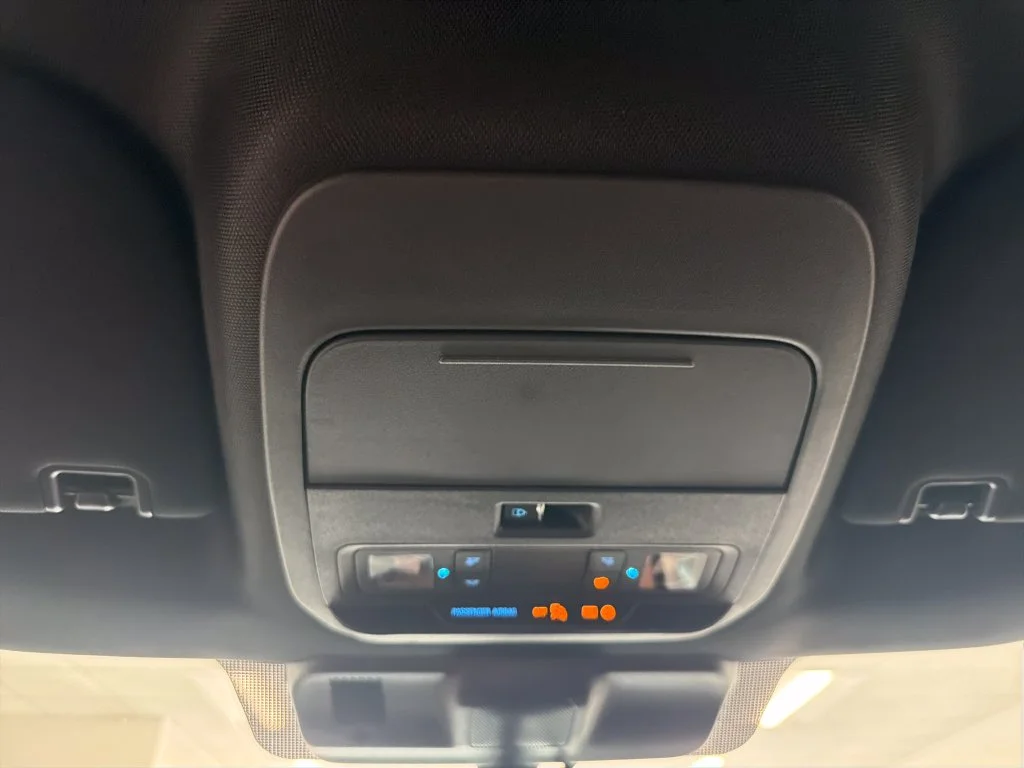 New 2026 Carbonized Gray Metallic Ford XLT image 19