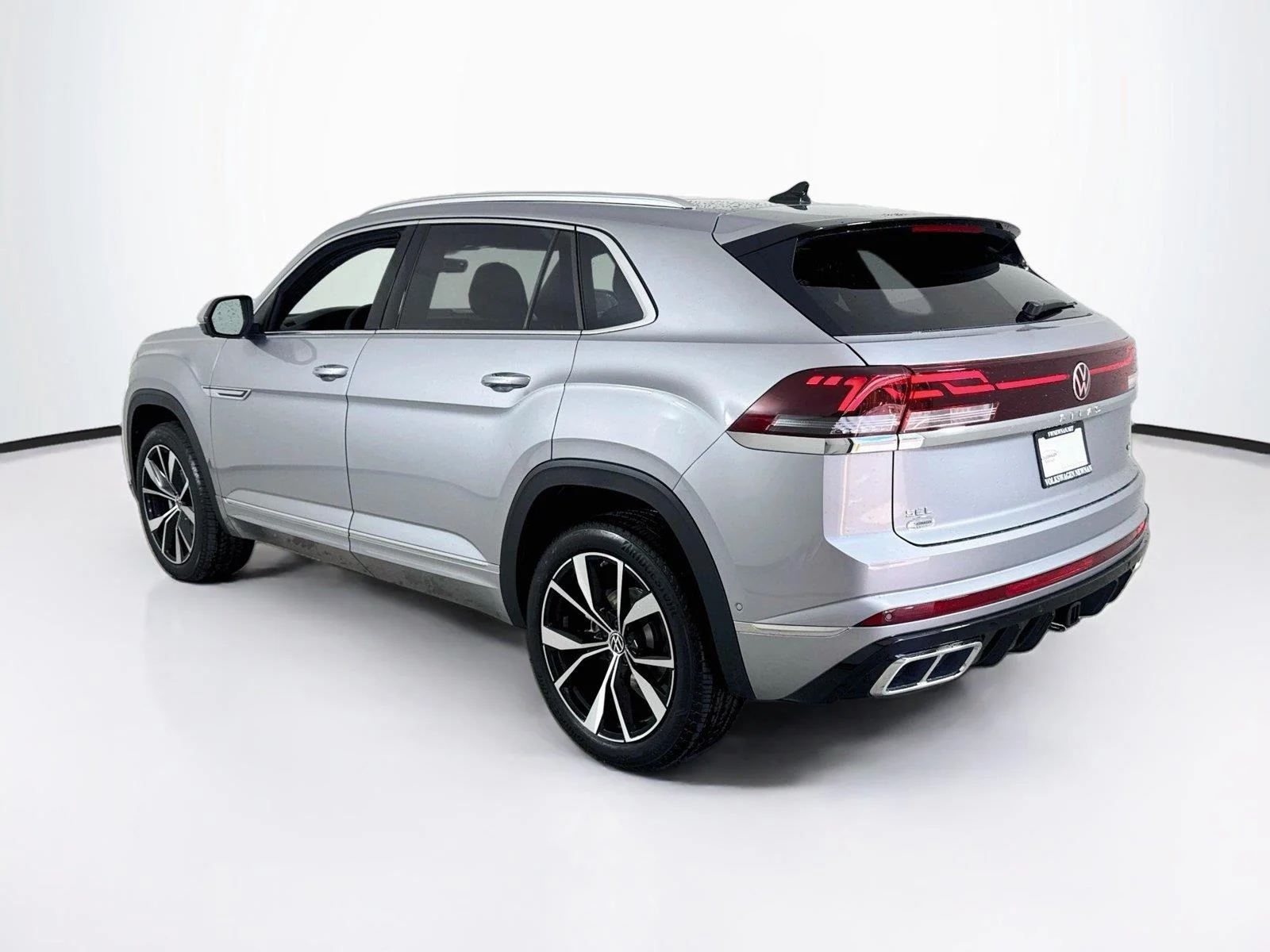 New 2026 Silver Mist Metallic Volkswagen 2.0T SEL Premium R-Line image 7