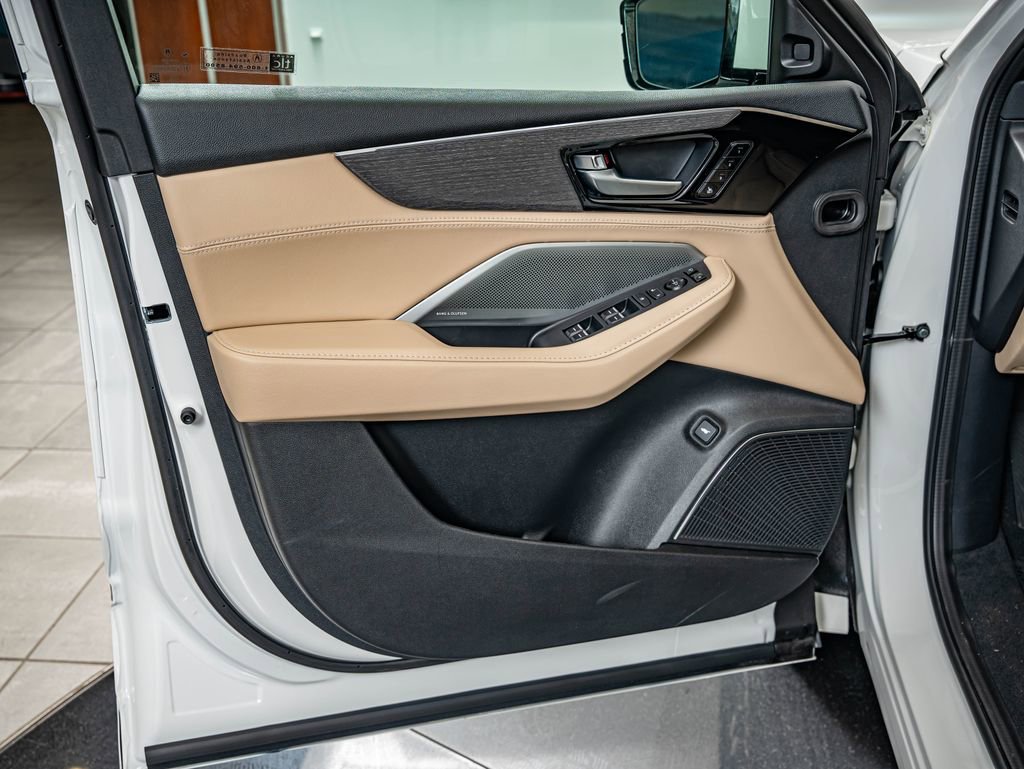 New 2026 Platinum White Pearl Acura Advance Package image 19