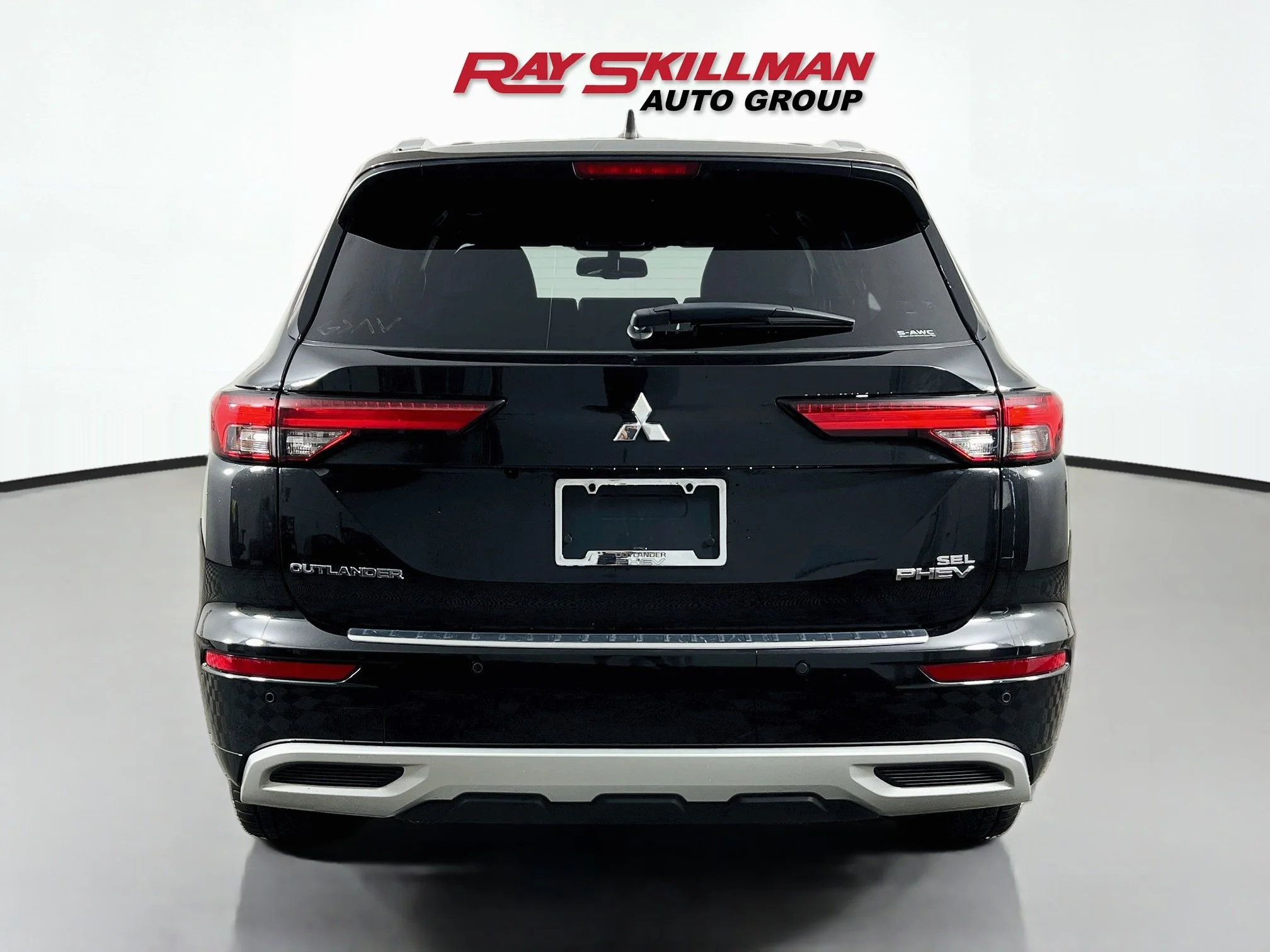 Used 2023 Black Mitsubishi SEL image 6