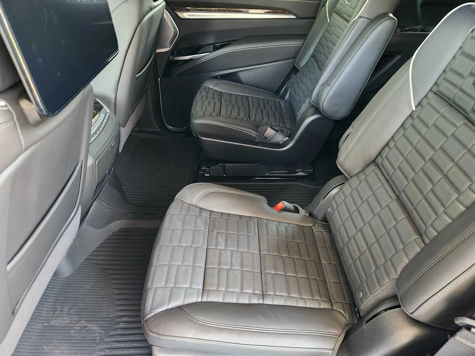 2026 Cadillac Escalade Platinum Sport - Photo 19