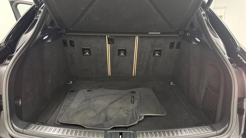 Used 2022 Black Porsche Base image 13