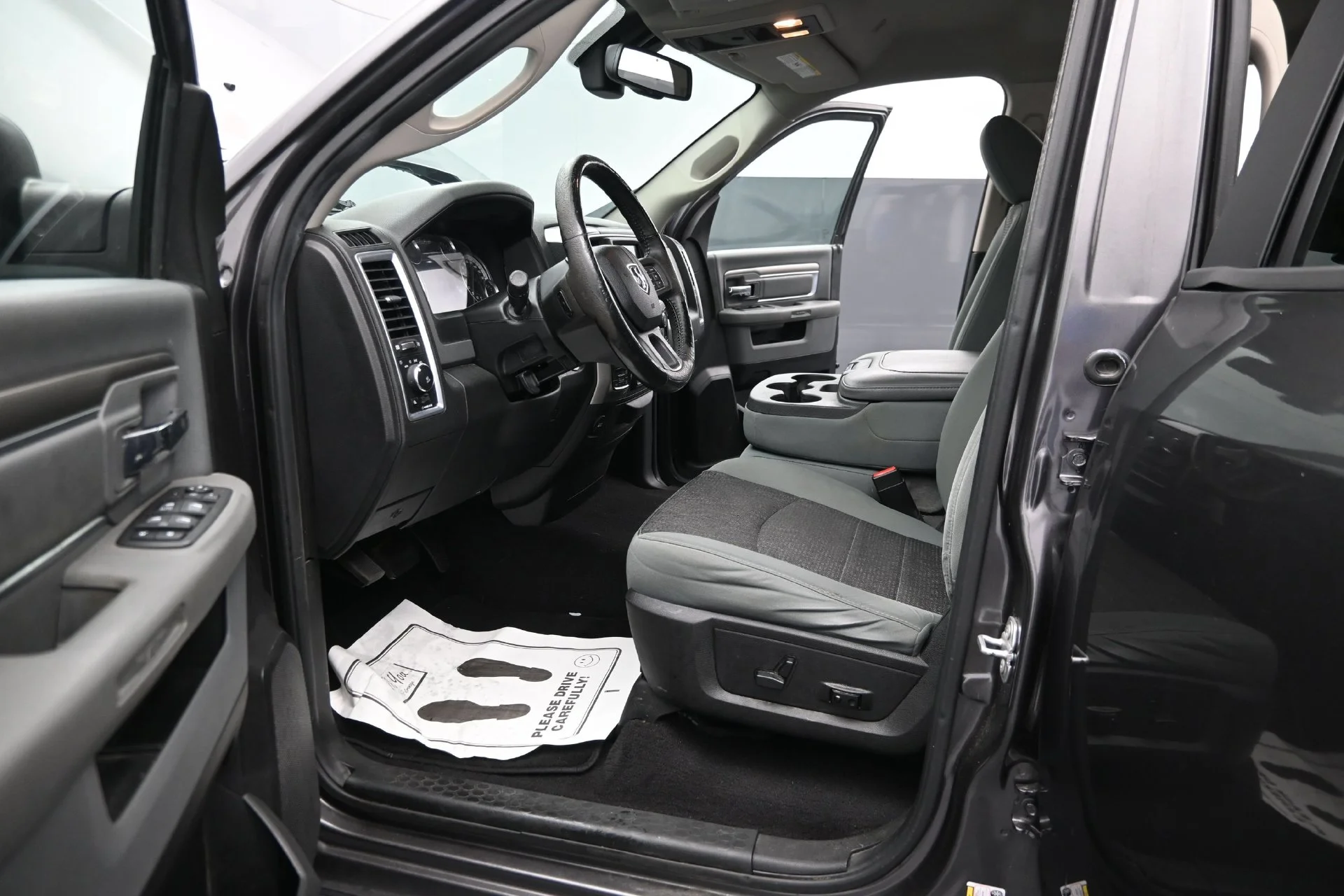 Used 2019 Gray Ram Warlock image 15