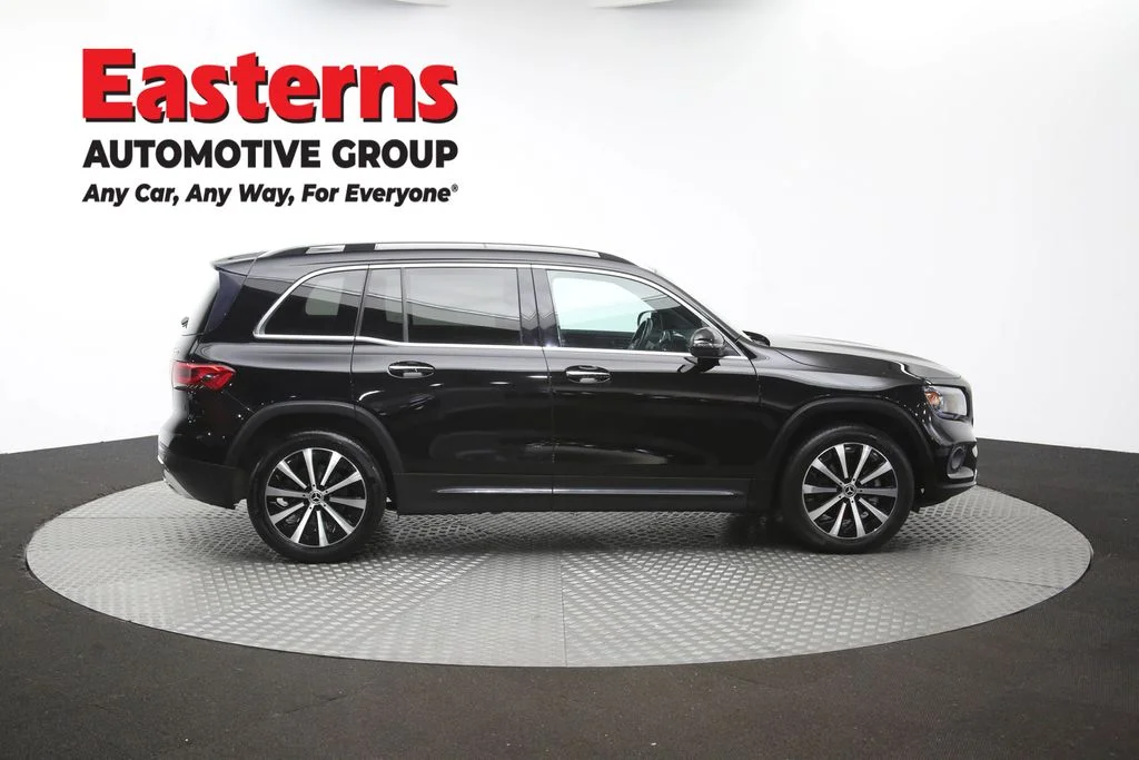 Used 2022 Black Mercedes-Benz GLB 250 image 45